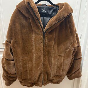 Alo Yoga Knock Out Faux Fur Brown Coat in Cocoa -Used Like New Size Medium
